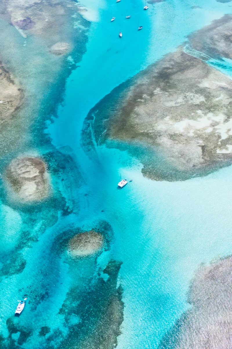Aerial view of turquoise waters and islands – San Blas Islands in Panama