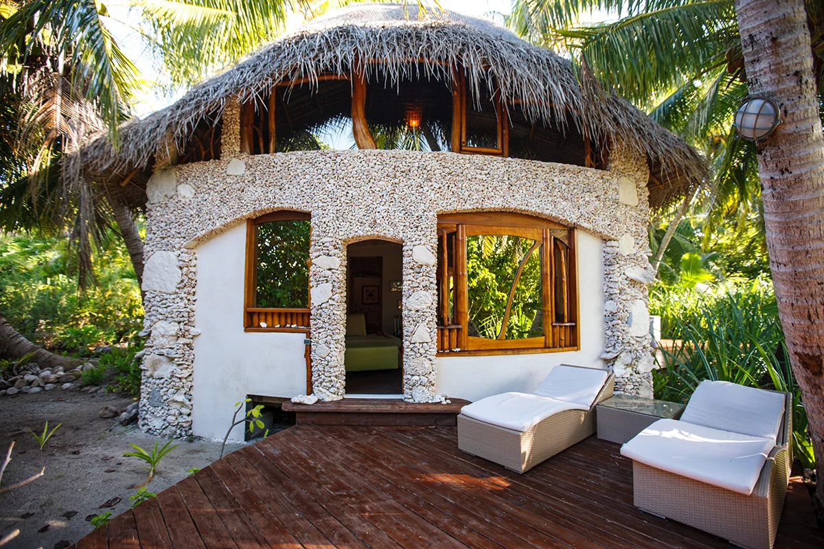 Beachfront bungalow at Ninamu resort